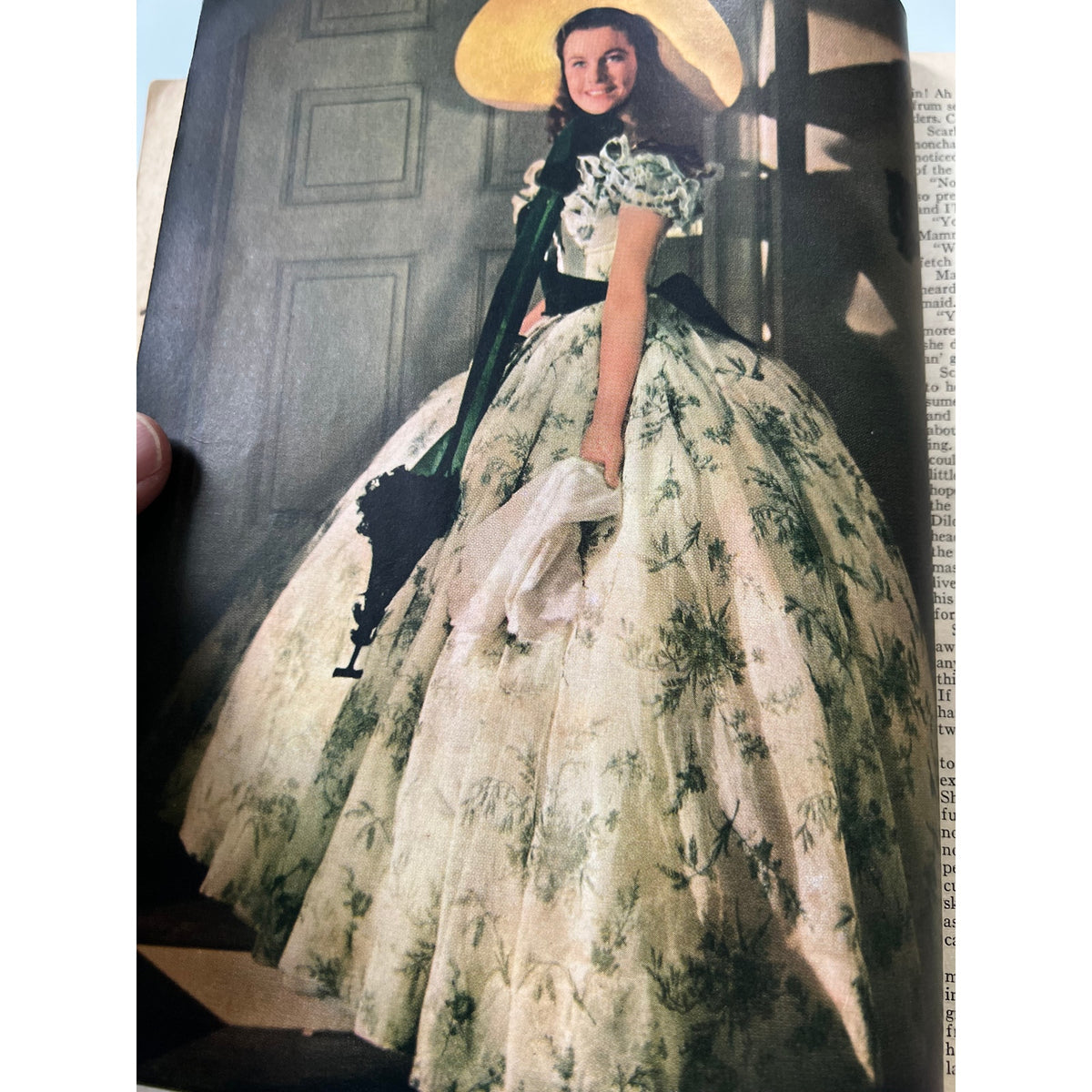 RARE Color 1939 Gone with the Wind Book Clark Gable, Vivien Leigh, Leslie Howard, Civil War, Margaret Mitchell Hattie McDaniel