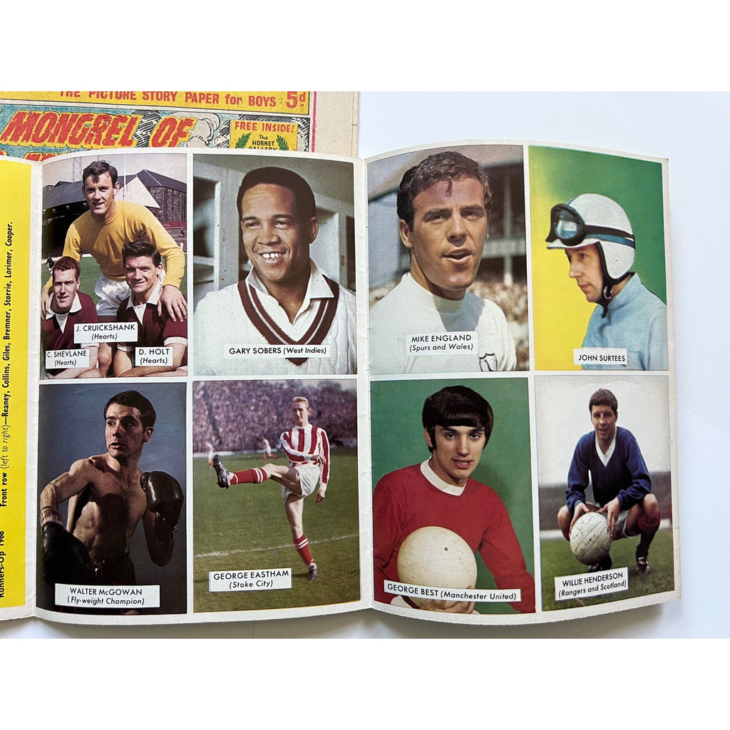 1967 Hornet Gallery of Sports No. 2 Football Soccer Book and Comic Book, Leeds United
