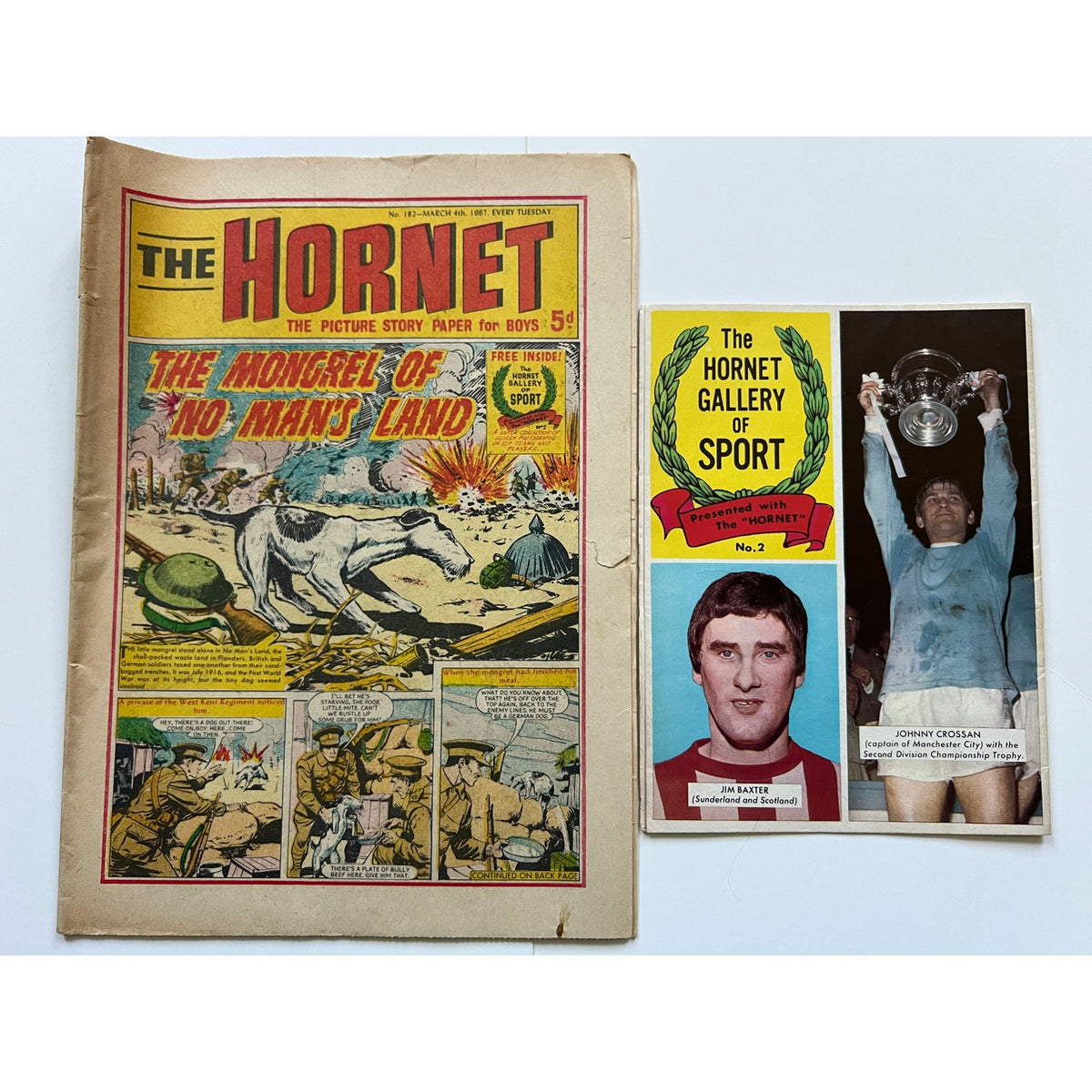 1967 Hornet Gallery of Sports No. 2 Football Soccer Book and Comic Book, Leeds United
