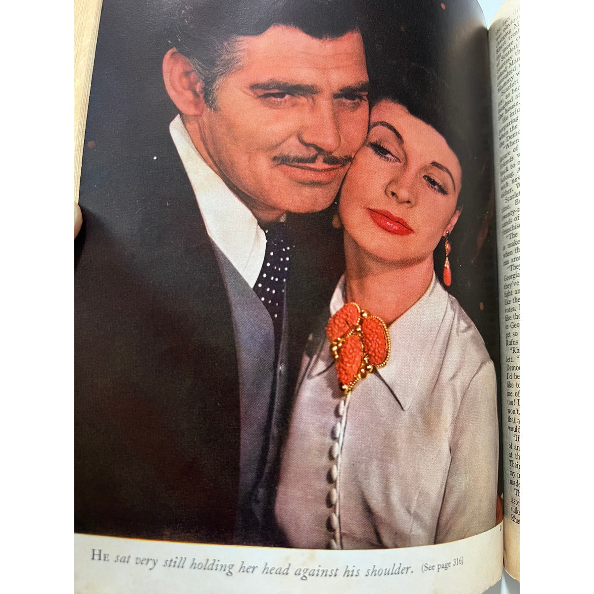 RARE Color 1939 Gone with the Wind Book Clark Gable, Vivien Leigh, Leslie Howard, Civil War, Margaret Mitchell Hattie McDaniel