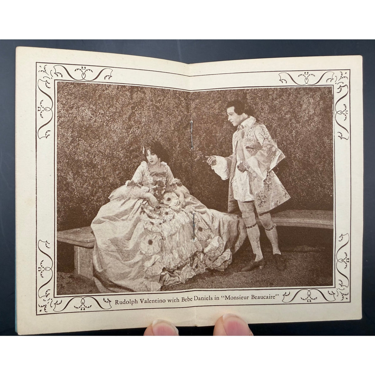 Super Rare 1924 A Little Chat with Rudolph Valentino Booklet Monsieur Beaucaire, The Sheik, Blood and Sand, Four Horsemen of the Apocalypse