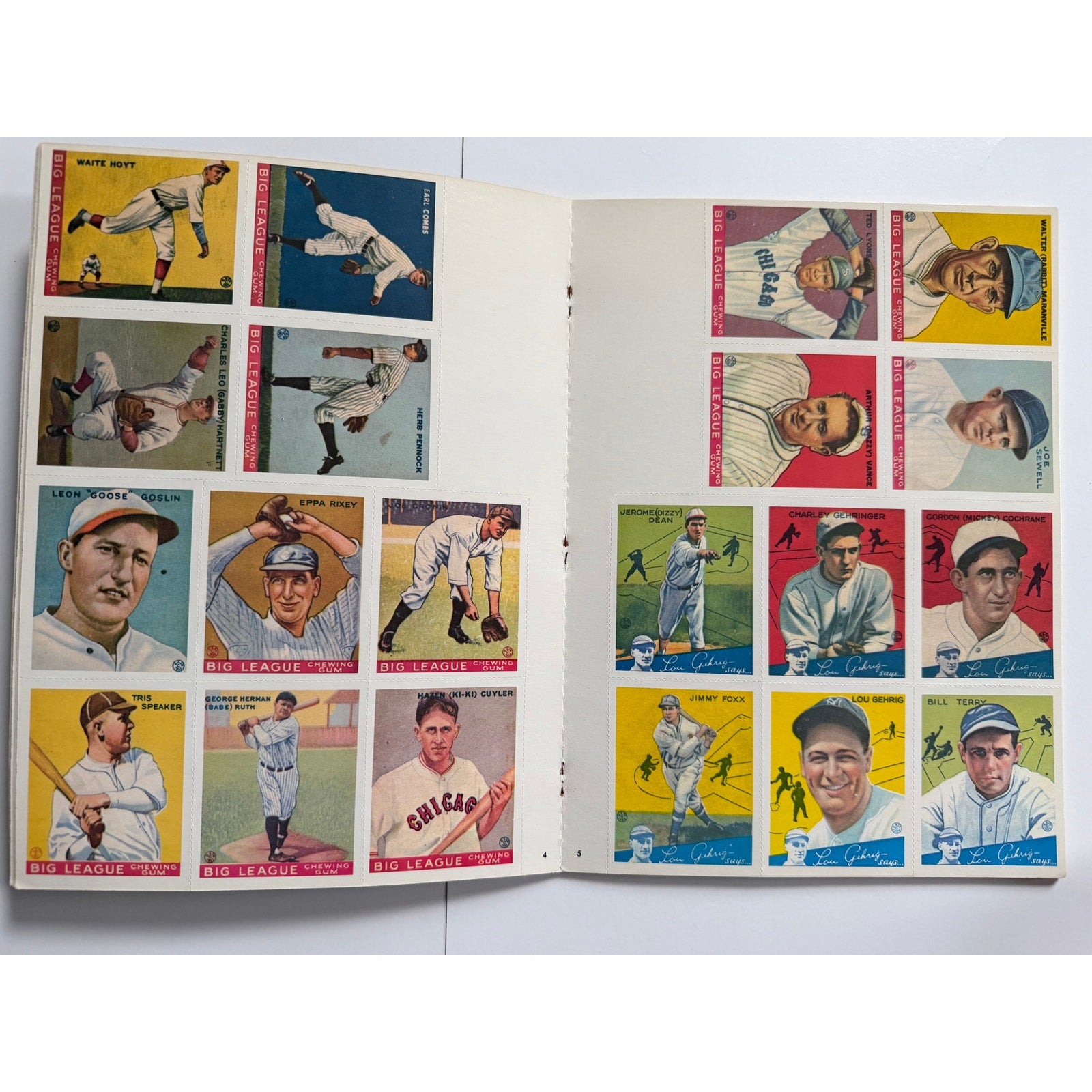 1978 Hall of Fame Baseball Cards Book Babe Ruth, Lou Gehrig, Mickey Mantle, Jackie Robinson, Ty Cobb, Joe DiMaggio, Ted Williams M